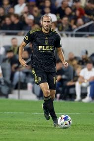 「次の100億円プレーヤーだ」圧巻ドリブル、豪快ゴールにアシスト、パス成功率100%…アヤックス所属「2000年生まれの逸材MF」によるCLプレー集が話題!の画像