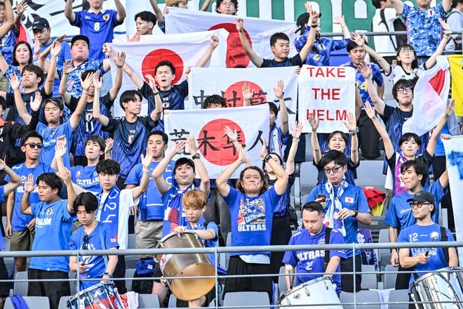 【サポーターアルバム】サッカー日本代表の中国戦完封勝利を支えたサポーター写真63枚！ 韓国・龍仁に駆け付けた現地観客席ショット「日本代表ー中国代表」の画像003
