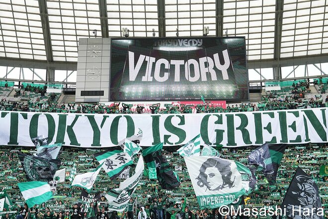 ｢Tokyo is Green｣意地のぶつかり合いとなった“東京ダービー”はスコアレスからのPK決着！東京Vサポーターが掲げた横断幕と歌い上げた｢緑が大好き｣チャント【東京ヴェルディvs FC東京】激闘PHOTOギャラリーの画像009