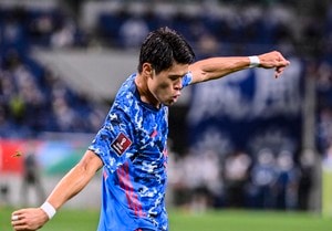 ｢マジで北中米W杯いけたんじゃないか｣36歳元日本代表SBがプレミア強豪相手に貫禄プレー披露！｢ネイマールを止めた男だからな｣｢上手いし強い｣｢まだまだいける｣の画像