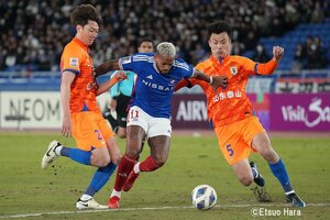 アンデルソン・ロペスの左足ボレーが炸裂！【横浜F・マリノスvs山東泰山】原悦生PHOTOギャラリー「サッカー遠近」の画像