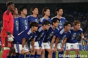 決勝進出の日本代表、子供たちとのハイタッチ動画で見せた“神対応”に反響｢綺世そういうとこやぞ｣｢律くんやさしい｣｢人柄が出ますねー｣純也、彩艶、板倉…一番ステキだったのはの画像