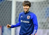「碧だけ前髪出てる感じ好き笑」フォルトゥナ・デュッセルドルフの日本人トリオ「クリスマス仕様」に絶賛続々!「やばーい碧くん可愛すぎる」「このXmasカードが欲しい」などの声の画像