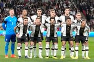 「みんな可愛過ぎる」!! 元サッカー日本代表MF長谷部誠とともに来日中のフランクフルトの選手たちが「スカイツリーで爆買い」! 「なんのアニメ好きなの」などサポーターは興味津々の画像