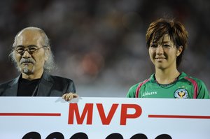 望月三起也先生（2012年なでしこリーグカップ決勝）写真：望月仁/アフロ