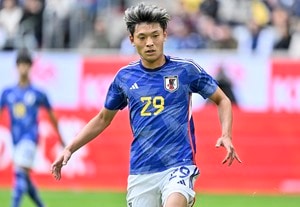 「ワールドカップ行って、何覚えてきた⁉️」サッカー日本代表・町野修斗のヘアメイク後の「決めポーズ」が1万回再生！ カタールW杯帰りのFWが見せた「一瞬のカメラ目線」の画像