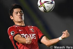 PHOTOギャラリー「ピッチの焦点」【明治安田J1リーグ　第27節　湘南ベルマーレvs浦和レッズ　2021年8月29日　19：03キックオフ】の画像