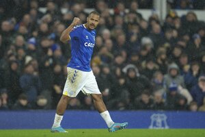 ｢このゴールは凄い｣!!わずかな隙間を通すダイレクトシュート!英5部相手に前半苦戦もFAカップ5回戦で決まったエバートンFWのスキル満載｢スーパーゴール｣とは?【動画】の画像