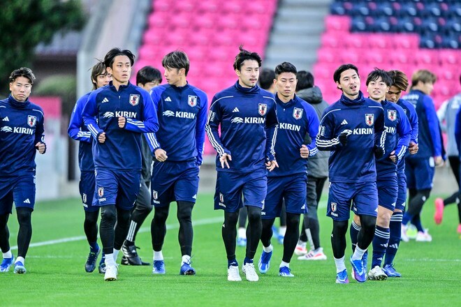 「ぜんぜん初招集感がないんだけど(笑)」サッカー日本代表初招集のMFの写真に反応続々！「いい笑顔」「似合ってるよ」などの声の画像