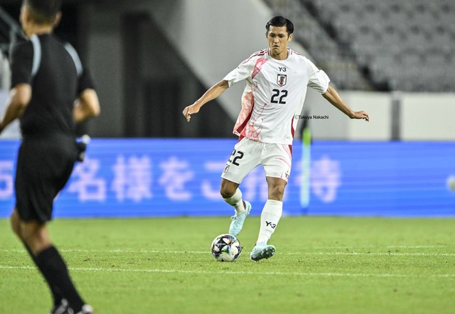 【植田直通＆早川友基アルバム】鹿島アントラーズの2人の中国戦でのプレー写真56枚！ 早川は日本代表デビュー、植田は久々復帰の記念姿「日本代表ー中国代表」の画像012