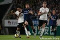 宇佐美貴史らの推進力で主導権を握ったガンバ、復帰の渡邊凌磨や助っ人の投入で浦和が一発を狙うも…試合を決めたのは夏加入MFのエリア外ミドル弾【ガンバ大阪vs浦和レッズ】激闘PHOTOギャラリーの画像005