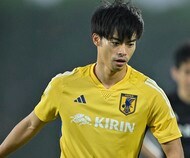 「え、うそでしょ」「爆イケすぎる」横浜F・マリノスvsヴァンフォーレ甲府のハーフタイムに「超人気ボーイズグループ」がライブ開催! 「挨拶動画」にファンから歓喜の声続々の画像