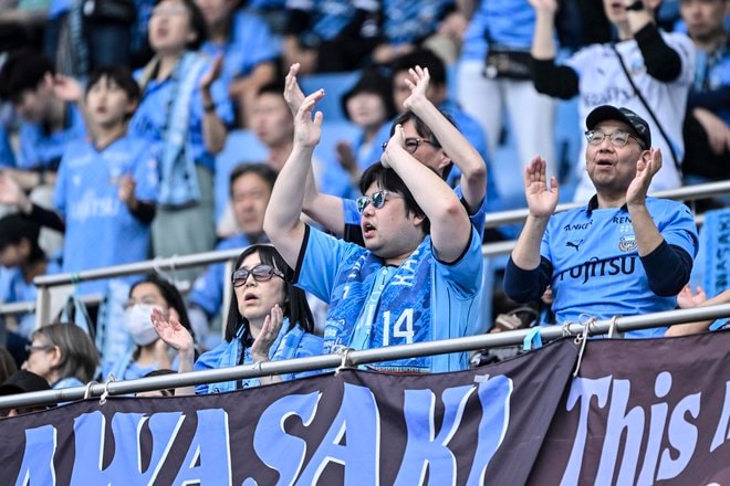 【サポーターアルバム(3)】G大阪戦での観客席＆入場時の川崎フロンターレのサポーター写真77枚！選手と手をつないだ子どもたちなど現地写真「川崎フロンターレーガンバ大阪(3)」の画像053