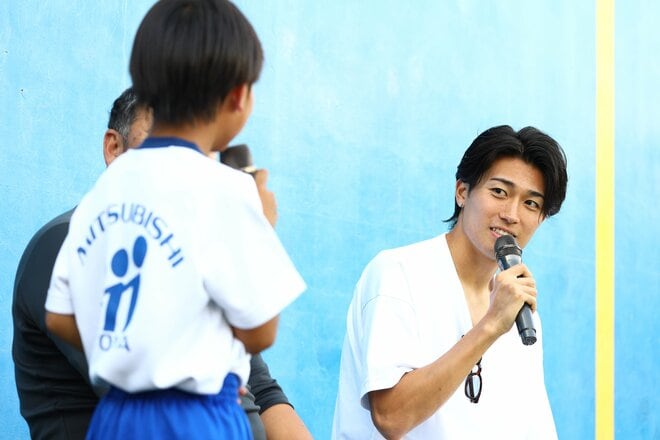 ｢イケメン過ぎる…｣中村敬斗が明かした｢人生で一番うれしかったゴール｣と｢誓ったリベンジ」。後輩たちに語った日本代表の現実と移籍先【密着ルポ後編】の画像003