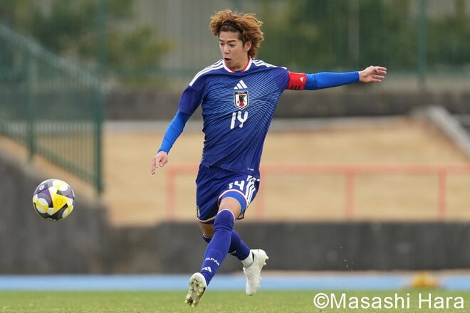 “ロス五輪世代”U-22日本代表｢6発大勝｣の現地ショット！貫禄の佐藤龍之介＆キャプテン大関友翔！市原吏音は30分限定！齋藤俊輔が地元の声援を浴びる【U-22日本代表vsU-21 ALL IBARAKI】激闘PHOTOギャラリーの画像001