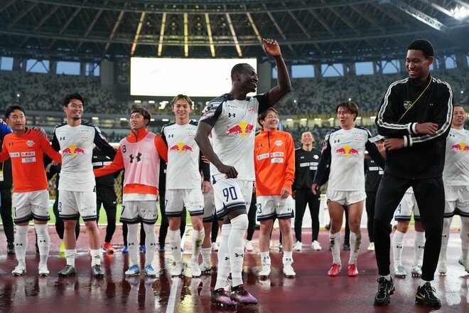 開始5分の背番号10の先制ゴールで幕開け！雨天の国立での1位と3位の上位対決はアウェイチームに軍配【ジェフユナイテッド千葉vsRB大宮アルディージャ】PHOTOギャラリー27連写の画像025
