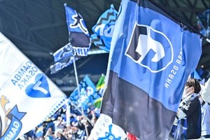 「痺れる」「たまらない」3位浮上G大阪の快足両ウイングの“肉弾ディフェンス”が話題！「こういう魂の守備大好き」「ホントに去年から意識変わったよな！」の声の画像