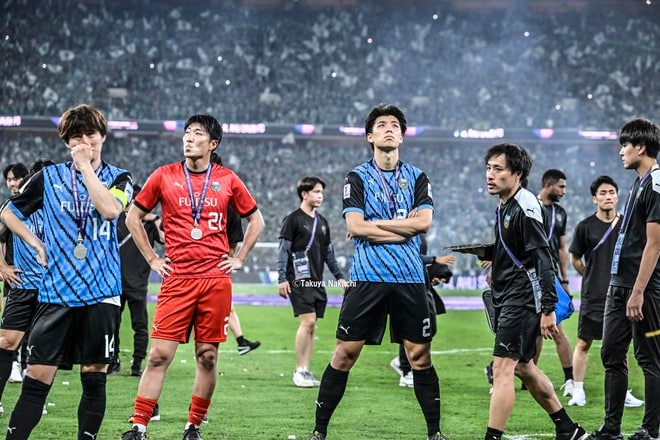 【川崎フロンターレアルバム】ACLE決勝での高井幸大の写真41枚！ フル出場も敗れ、試合後には涙を見るなど悔しさを露わに「アル・アハリー川崎フロンターレ」の画像006