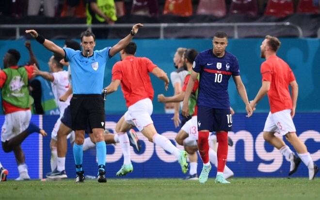 【EURO2020ベスト16】フランス対スイス(1)優勝候補フランス散る!「第一歩からの間違い」の画像