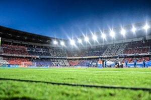 「熱い!!」「これは鳥肌モン」ACL決勝の横浜FMサポーターの選手バス“大合唱”出迎えシーンに反響！「ここにいる俺たちが選手たちを勝たせるんだよ！」に震えるの画像