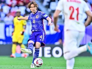 【森保ジャパンの両CBが感じたイラン戦の敗因(1)】PK献上の板倉滉が語った「ここまでゲームを壊したことは今までなかった」の反省。ふだんのプレー“ができなかった要因の画像