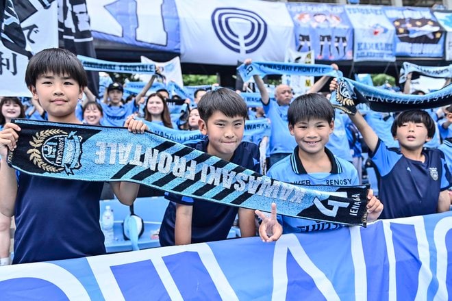 【サポーターアルバム】等々力連勝をアシストした「川崎フロンターレの試合前のサポーター写真83枚」！ 2万2070人が駆け付け圧巻の応援見せた「川崎フロンターレーセレッソ大阪」の画像079