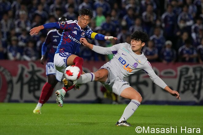 王者・広島が早くも敗退！ オナイウ情滋が歓喜の疾走＆7点目に歓声のサポーターが｢背番号7｣を歓迎！ 喜ぶ新井の2発も勝利に届かず【横浜F・マリノスvsサンフレッチェ広島】激闘PHOTOギャラリーの画像001