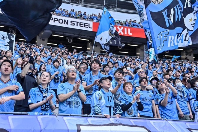 【サポーターアルバム】ACLE準優勝後初の国内試合に駆け付けた川崎フロンターレのサポーター写真80枚！ 国立を青く染め上げる「鹿島アントラーズー川崎フロンターレ」の画像042