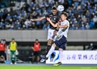 持ち前の攻撃サッカーを加速させた日本代表DF山根視来の戦列復帰【「名勝負」川崎フロンターレVS横浜F・マリノスの裏にあった「3つのポイント」】(2)の画像