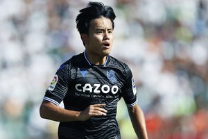「なんか風格ある」サッカー日本代表・久保建英の「新相方FW」も登場! レアル・ソシエダが「アトレティコ戦」に向けたトレーニング映像公開の画像
