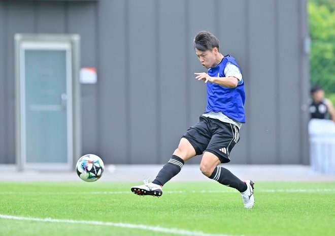 【サンフレッチェ広島「E-1」アルバム】J1広島に所属する日本代表5選手の13日＆14日の練習写真46枚！ジャーメイン良、中村草太、川辺駿、田中聡、荒木隼人、大迫敬介の現地写真の画像017
