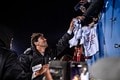 「ファンサがエグすぎて泣いた」カカ、ダビド・シルバ、ダーヴィッツら世界的選手による横浜での「突然の豪華すぎるファンサービス」が大反響！ 大勢のファンが殺到する超人気ぶりの画像001
