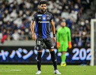 ブライトンの日本代表FW三笘薫が「プレミアリーグ初アシスト」! チェルシーDFを2人引き付けて、タイミングを外すパスで先制点をお膳立て…地元メディア評価は「非常に心強いプレーだった」の画像