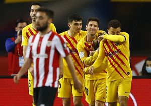 ペドリ、デンベレ、デストら台頭も…「バルサとクーマンの悩みの種」が尽きない理由の画像