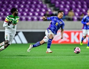 【マリ戦でパリ世代のU23日本代表・欧州組は何を感じたか(1)】「アフリカ系の間合いは欧州移籍前とは違う」と語る山本＆藤田。国際経験不足の国内組に求められる伝播の画像