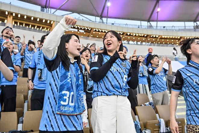 【サポーターアルバム「54枚」(4)】「川崎フロンターレ―アルサッド」佐々木旭が「川崎みたいだった」と感謝したプリンススタジアム内での川崎サポーターの写真54枚！の画像032