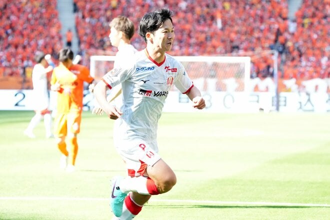 2連敗の｢19位｣名古屋と3連勝の｢5位｣清水が大舞台で激突、元サッカー日本代表が火花を散らした｢東海ダービー｣の意外な勝者と期待の新星【清水エスパルスvs名古屋グランパス】PHOTOギャラリー激闘25連写の画像015