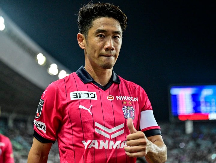 ｢マテちゃん香川大好きなんだね｣理不尽ブラジル人MFの“憧れの人”シンジ・カガワとの羨望の眼差し握手ショットが話題！｢マテウス嬉しそうw｣｢もうセレッソ来てよ｣