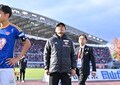 【森山監督が話す、J1昇格と同列でベガルタ仙台が目指すもの(1)】岡山戦後の質問で突如、気にかけた「スタジアムに入れず外から応援した100人のサポーター」。「チケット問題をどうにかしてほしい」の画像007