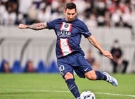 「なんか可愛いじゃん」「安っぽいフォント」ASローマの"カタカナ表記のユニフォーム"に賛否両論! 横浜F・マリノスとの一戦で着用した1枚が話題にの画像