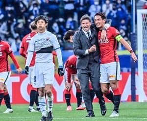 【画像あり】優勝は指揮官の作戦通りだった⁉　浦和レッズ「試合前の戦術ボード」が示していた先制ゴールの形【浦和レッズ天皇杯制覇】の画像
