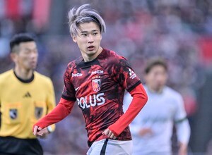 【浦和レッズの勝利の鍵を握る両ウイングが躍動するために(2)】”ヘグモ式４ー３ー３”の鍵だからこそ……どこが空いて、どう攻めればウイングが前を向いて仕掛けられるかの画像