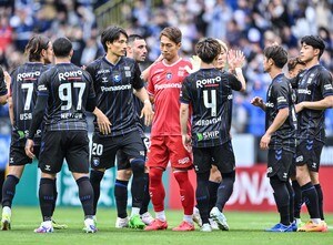 「胸熱」「いい顔してる」G大阪Jr.ユース出身の元日本代表“同級生ツーショット”にファン歓喜！「いたずらっ子みたいな笑顔は同級生だからこそだろうなぁ」の声の画像