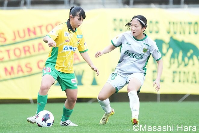 ｢美人すぎる｣16歳の天才ドリブラーVS｢可愛すぎる｣17歳のファンタジスタ！若き才能が激突したWEカップ天王山は｢美人すぎる｣28歳エースの劇的弾で決着【ジェフ千葉レディースvs日テレ・東京ヴェルディベレーザ】現地撮の画像003