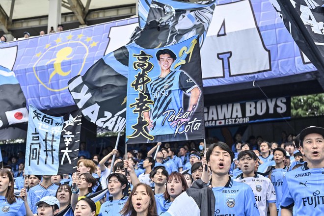【サポーターアルバム(2)】G大阪戦の執念の同点弾導いた川崎フロンターレのサポーター写真94枚！ Gゾーンからメインスタンドまで撮影「川崎フロンターレーガンバ大阪(2)」の画像034
