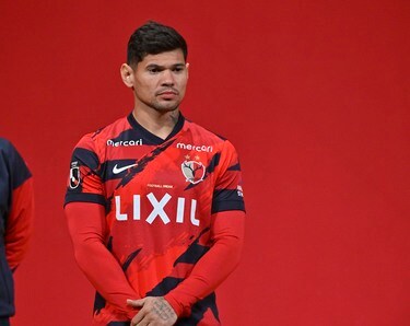 超激レア鹿島アントラーズぁ鬼木選手(現監督)直筆サイン入り