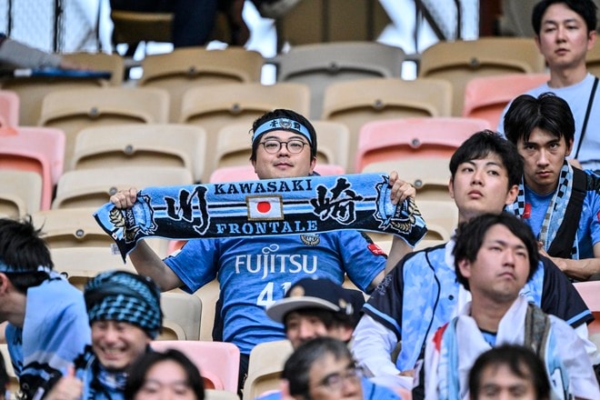 【サポーターアルバム(1)】3得点勝利でクラブ初アジア・ファイナリスト！ ACLE準決勝に駆け付けた川崎サポーターの現地撮影70枚！「川崎フロンターレ―アル・ナスル」の画像053