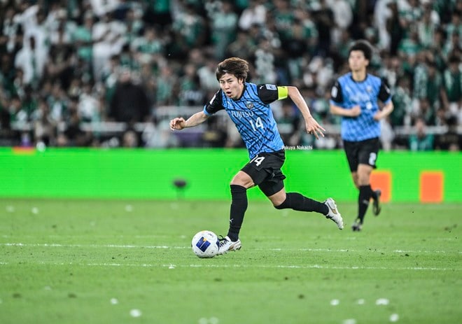 【川崎フロンターレアルバム】ACLE決勝で涙を見せた脇坂泰斗の写真31枚！キャプテンマークを巻いて挑んだアジア王者を懸けた一戦での姿「アル・アハリー川崎フロンターレ」の画像024