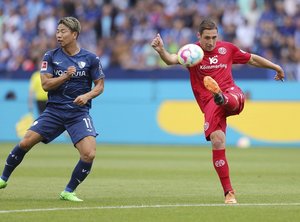 諦めたら、そこで試合終了だよ…元U-21ドイツ代表が「信じられない稲妻のスピード」でまさか＆驚愕のクリア！ 必死の走りに10万「いいね!」の画像