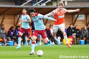 フェイエノールト上田綺世＆渡辺剛を現地撮影！オランダ日本人コンビの代表ウィーク明けの一戦は!? 揃ってフル出場して奮闘するも…【フォーレンダムvsフェイエノールト】激闘PHOTOギャラリーの画像